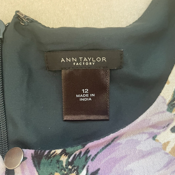 Vintage Y2K Ann Taylor Dress Women 12 Green Beige Purple Large Flowers Babydoll - Picture 8 of 13